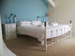 The Captain Cook Inn