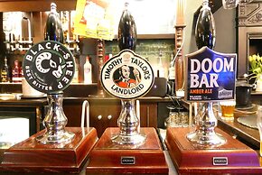 The Castle Tavern