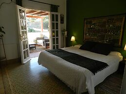 Villa Alicia Guest House