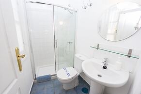 Villa Alicia Guest House