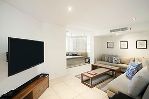 Maison Noosa Beachfront Resort