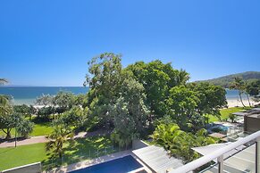 Maison Noosa Beachfront Resort