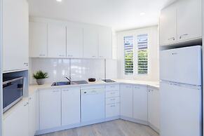 Maison Noosa Beachfront Resort