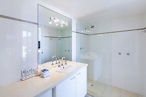 Maison Noosa Beachfront Resort