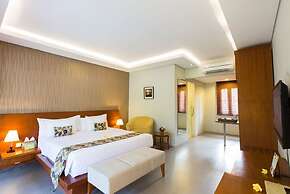 The Astari Villa & Residence