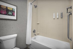 Hampton Inn & Suites Austin @ The University / Capitol