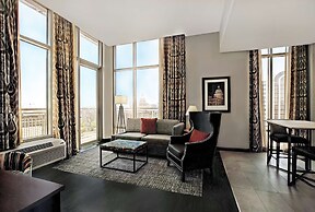 Hampton Inn & Suites Austin @ The University / Capitol