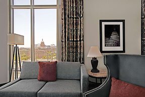 Hampton Inn & Suites Austin @ The University / Capitol