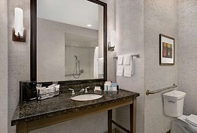 Hampton Inn & Suites Austin @ The University / Capitol