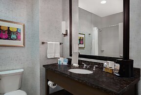 Hampton Inn & Suites Austin @ The University / Capitol