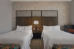 Hampton Inn & Suites Austin @ The University / Capitol