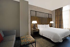 Hampton Inn & Suites Austin @ The University / Capitol