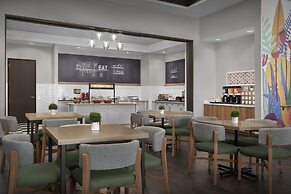 Hampton Inn & Suites Austin @ The University / Capitol