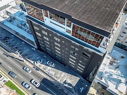 Weston Suites & Hotel