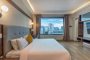 Weston Suites & Hotel