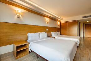 Weston Suites & Hotel