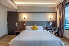 Weston Suites & Hotel