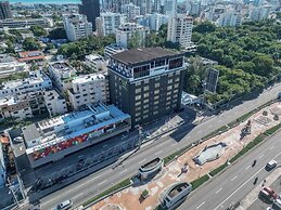 Weston Suites & Hotel