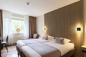 50/50 Hotel Belmont