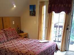 Nature's Inn Bed and Breakfast