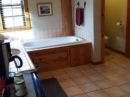 Nature's Inn Bed and Breakfast