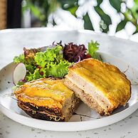 Crimson Hotel Filinvest City Manila