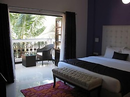 Silver Sands Hide Away