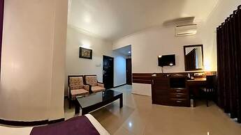 Silver Sands Hide Away