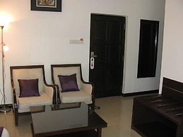 Silver Sands Hide Away