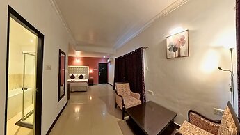 Silver Sands Hide Away