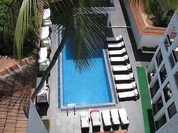 Silver Sands Hide Away