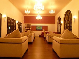 Silver Sands Hide Away