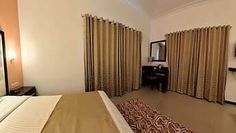 Silver Sands Hide Away