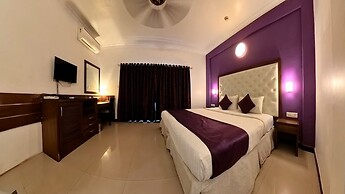 Silver Sands Hide Away