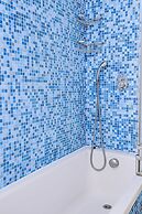 Hotel Blue Weiss