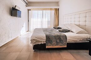 Hotel Blue Weiss