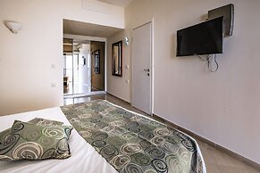 Hotel Blue Weiss