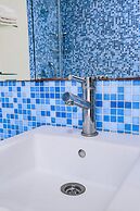 Hotel Blue Weiss