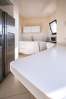 Hotel Blue Weiss