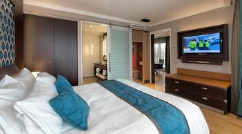 Hotel Dux