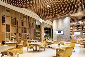 Holiday Inn Express Phuket Patong Beach Central by IHG