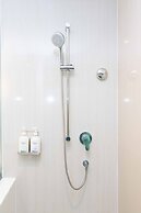 Holiday Inn Express Phuket Patong Beach Central by IHG