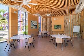 Holiday Inn Express Phuket Patong Beach Central by IHG