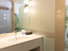 Holiday Inn Express Phuket Patong Beach Central by IHG