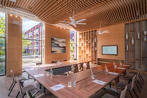 Holiday Inn Express Phuket Patong Beach Central by IHG