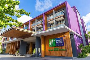 Holiday Inn Express Phuket Patong Beach Central, an IHG Hotel