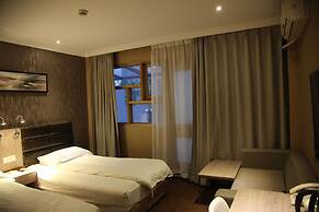 Shanghai Fish Inn Bund