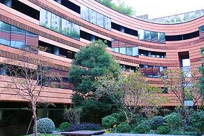 HUALUXE Shanghai Twelve at Hengshan