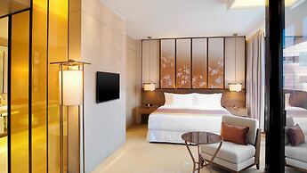 HUALUXE Shanghai Twelve at Hengshan