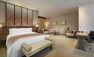 HUALUXE Shanghai Twelve at Hengshan